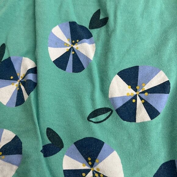 Tea Collection long sleeve green knit dress with pinwheel graphic Size 12-18 m. - Picture 4 of 12